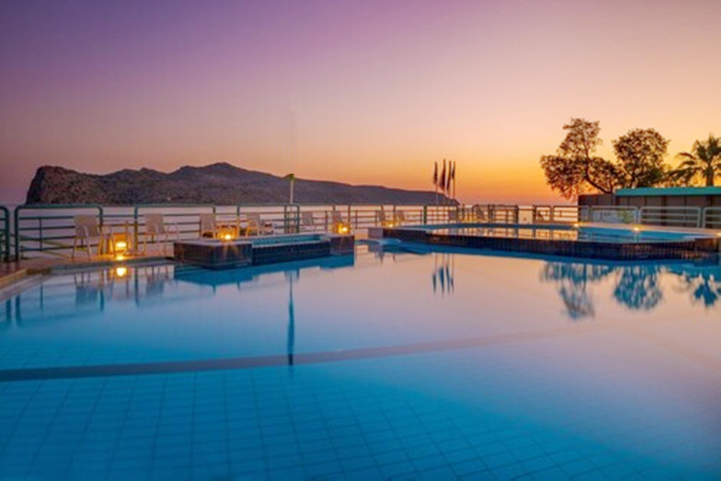 Chrispy Beach Resort, Agia Marina Eksteriør bilde