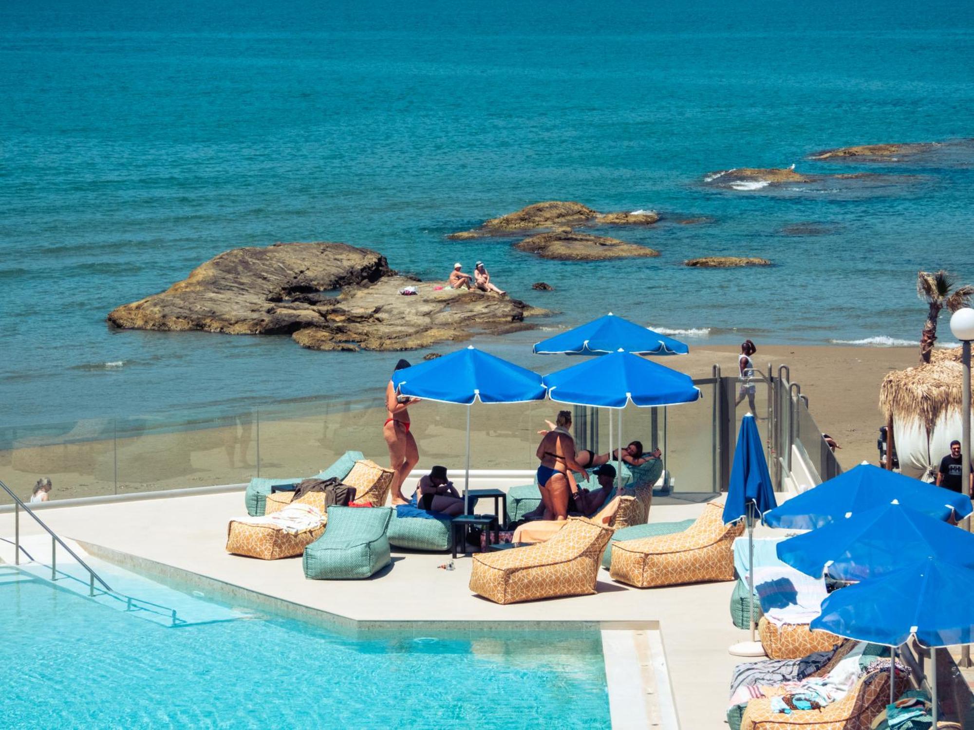 Chrispy Beach Resort, Agia Marina Eksteriør bilde