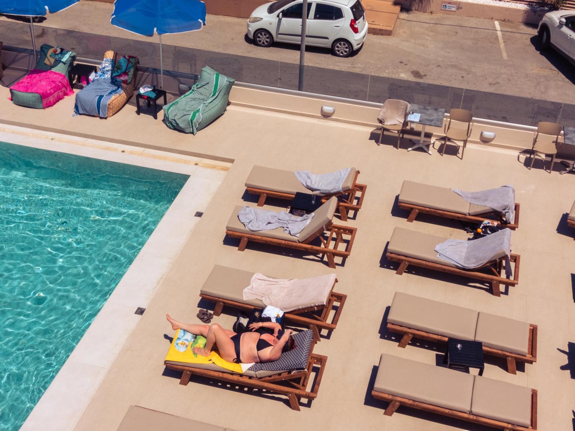 Chrispy Beach Resort, Agia Marina Eksteriør bilde